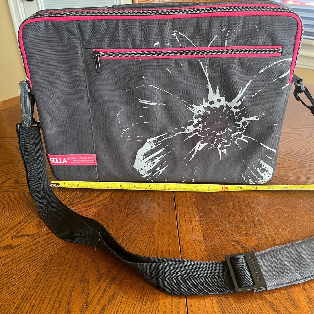 Golla 15” Slim style Laptop case with shoulder strap